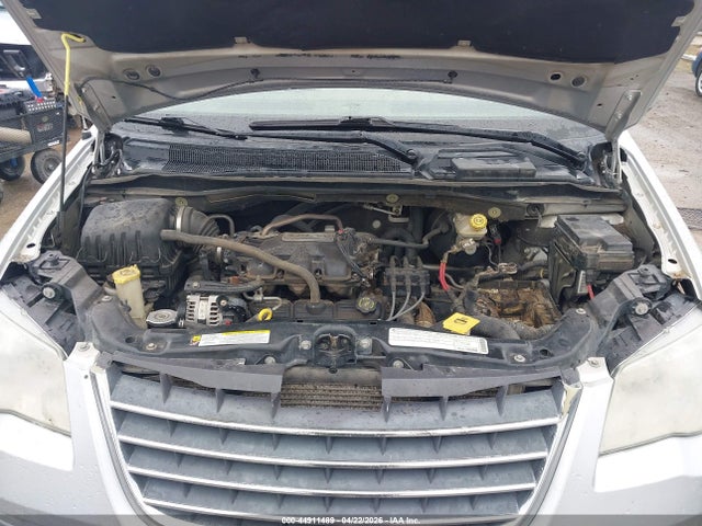 2010 Chrysler Town & Country Touring მანქანა იყიდება აუქციონზე, vin: 2A4RR5D13AR249830, აუქციონის ნომერი: 44911489