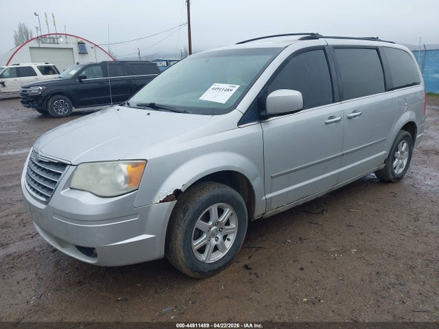 2010 Chrysler Town & Country Touring მანქანა იყიდება აუქციონზე, vin: 2A4RR5D13AR249830, აუქციონის ნომერი: 44911489