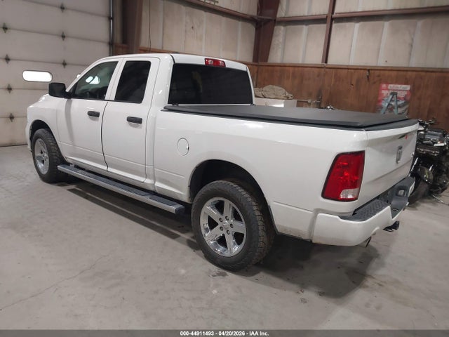 44911493 :رقم المزاد ، 1C6RR7FT0HS502635 vin ، 2017 Ram 1500 Express  4x4 6'4 Box مزاد بيع