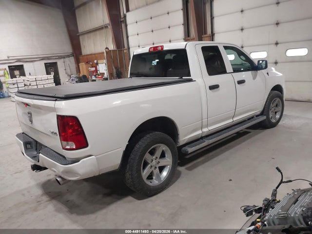 44911493 :رقم المزاد ، 1C6RR7FT0HS502635 vin ، 2017 Ram 1500 Express  4x4 6'4 Box مزاد بيع