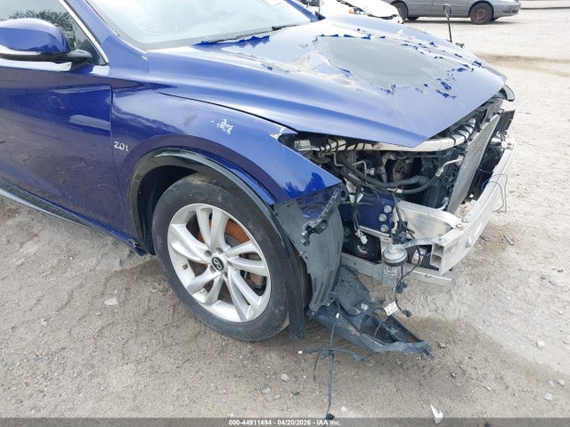 44911494 :رقم المزاد ، SJKCH5CP1JA056713 vin ، 2018 Infiniti Qx30 Premium مزاد بيع