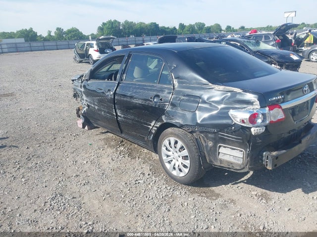 2013 Toyota Corolla Le მანქანა იყიდება აუქციონზე, vin: 5YFBU4EE8DP123677, აუქციონის ნომერი: 44911505