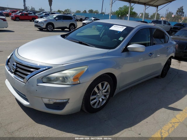 Nissan Altima 2.5 S 2015 1N4AL3AP1FC295308 Image 2