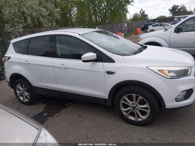 2017 Ford Escape Se მანქანა იყიდება აუქციონზე, vin: 1FMCU9GD8HUD53536, აუქციონის ნომერი: 44911540