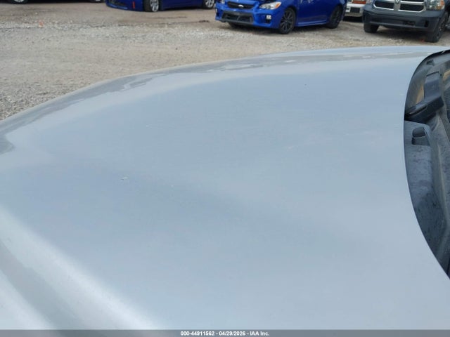 1GNFLFEK9GZ107558 Chevrolet EQUINOX LT
