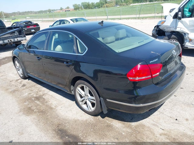 Продаж на аукціоні авто 2012 Volkswagen Passat 2.0l Tdi Sel Premium, vin: 1VWCN7A39CC003222, номер лоту: 44911563