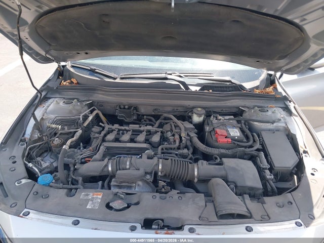 44911565 :رقم المزاد ، 1HGCV1F10LA001945 vin ، 2020 Honda Accord Lx مزاد بيع