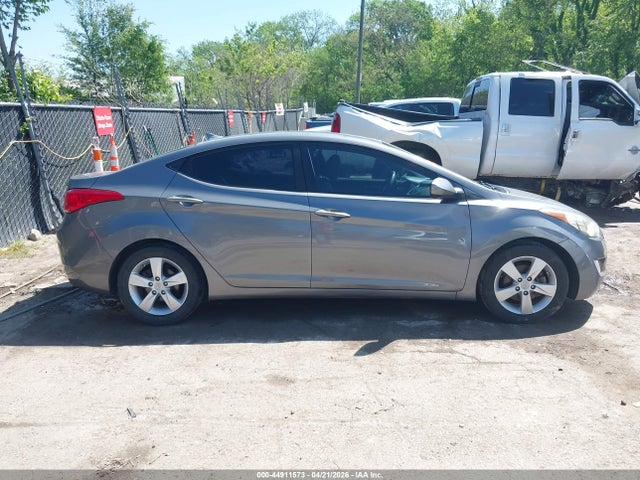 Продажа на аукционе авто 2013 Hyundai Elantra Gls, vin: 5NPDH4AE1DH255969, номер лота: 44911573