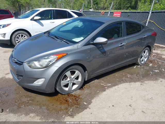 Продажа на аукционе авто 2013 Hyundai Elantra Gls, vin: 5NPDH4AE1DH255969, номер лота: 44911573