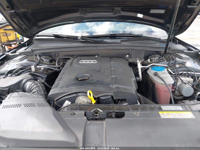 2011 Audi A5 2.0t Premium მანქანა იყიდება აუქციონზე, vin: WAULFAFR2BA060203, აუქციონის ნომერი: 44911576