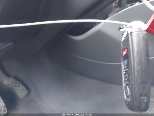2011 Audi A5 2.0t Premium მანქანა იყიდება აუქციონზე, vin: WAULFAFR2BA060203, აუქციონის ნომერი: 44911576