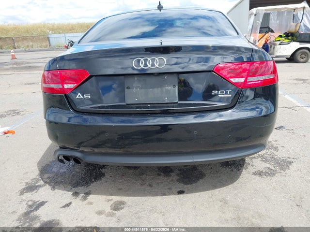 2011 Audi A5 2.0t Premium მანქანა იყიდება აუქციონზე, vin: WAULFAFR2BA060203, აუქციონის ნომერი: 44911576