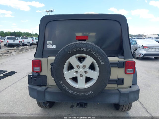 2017 Jeep Wrangler Unlimited Sport 4x4 მანქანა იყიდება აუქციონზე, vin: 1C4BJWDG7HL692008, აუქციონის ნომერი: 44911581