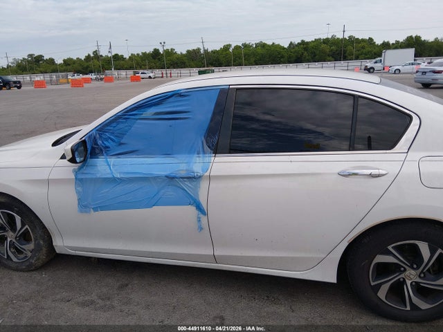 Продажа на аукционе авто 2017 Honda Accord Lx, vin: 1HGCR2F37HA158407, номер лота: 44911610