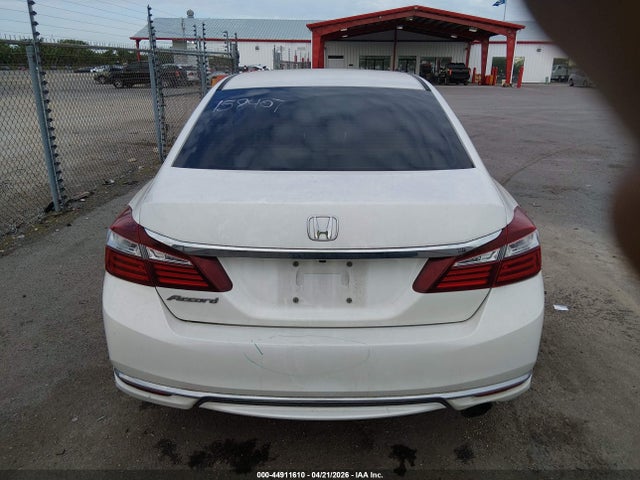 Продажа на аукционе авто 2017 Honda Accord Lx, vin: 1HGCR2F37HA158407, номер лота: 44911610
