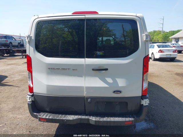 44911613 :رقم المزاد ، 1FTYE1YM6GKB40991 vin ، 2016 Ford Transit-150 مزاد بيع