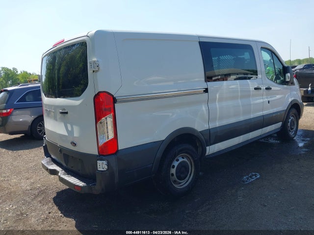 44911613 :رقم المزاد ، 1FTYE1YM6GKB40991 vin ، 2016 Ford Transit-150 مزاد بيع