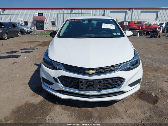 44911620 :رقم المزاد ، 1G1BE5SM4J7209332 vin ، 2018 Chevrolet Cruze Lt Auto مزاد بيع