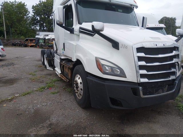Aukcja sprzedaży 2020 Freightliner New Cascadia 126, vin: 1FUJHHDR1LLKU7205, numer aukcji: 44911640