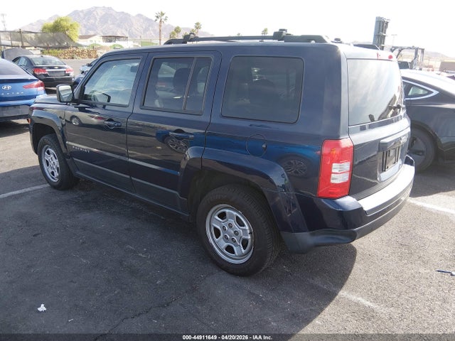 2015 Jeep Patriot Sport მანქანა იყიდება აუქციონზე, vin: 1C4NJPBB8FD313941, აუქციონის ნომერი: 44911649