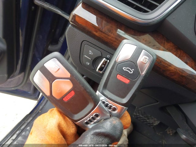Продажа на аукционе авто 2018 Audi Q5 2.0t Premium/2.0t Tech Premium, vin: WA1BNAFY0J2023503, номер лота: 44911678