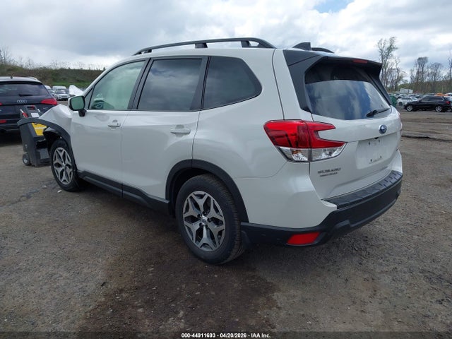 44911693 :رقم المزاد ، JF2SKADC2RH426642 vin ، 2024 Subaru Forester Premium مزاد بيع