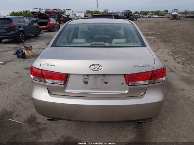 2006 Hyundai Sonata Gls V6/lx V6 მანქანა იყიდება აუქციონზე, vin: 5NPEU46F76H038897, აუქციონის ნომერი: 44911704