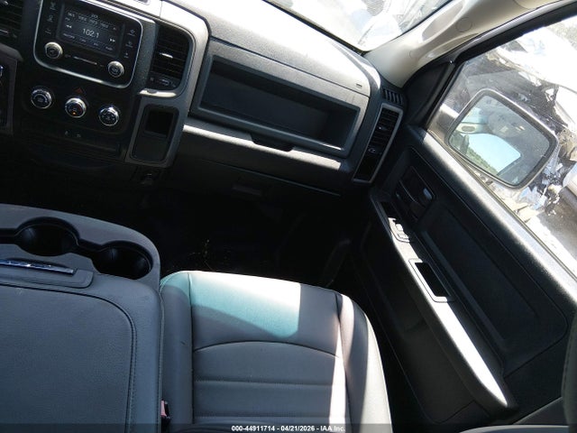 Продаж на аукціоні авто 2017 Ram 1500 Tradesman  4x4 6'4 Box, vin: 1C6RR7FGXHS671600, номер лоту: 44911714