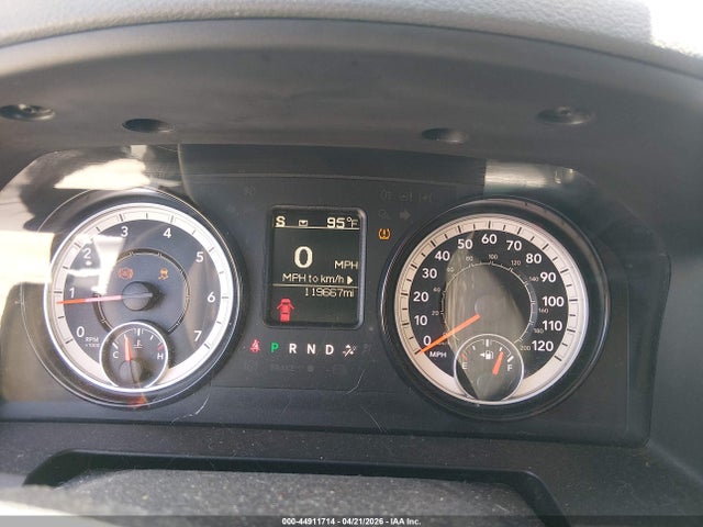 Продаж на аукціоні авто 2017 Ram 1500 Tradesman  4x4 6'4 Box, vin: 1C6RR7FGXHS671600, номер лоту: 44911714