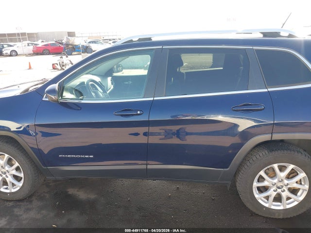 Продажа на аукционе авто 2015 Jeep Cherokee Latitude, vin: 1C4PJMCS1FW668573, номер лота: 44911768