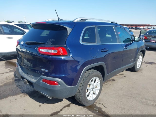 Продажа на аукционе авто 2015 Jeep Cherokee Latitude, vin: 1C4PJMCS1FW668573, номер лота: 44911768