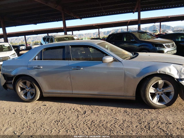 Chrysler 300 2014 2C3CCAAGXEH169651 Image 13