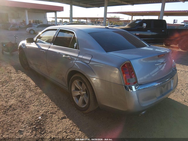 Chrysler 300 2014 2C3CCAAGXEH169651 Image 3