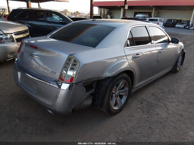 Chrysler 300 2014 2C3CCAAGXEH169651 Image 4