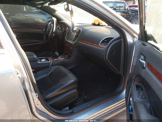 Chrysler 300 2014 2C3CCAAGXEH169651 Image 5