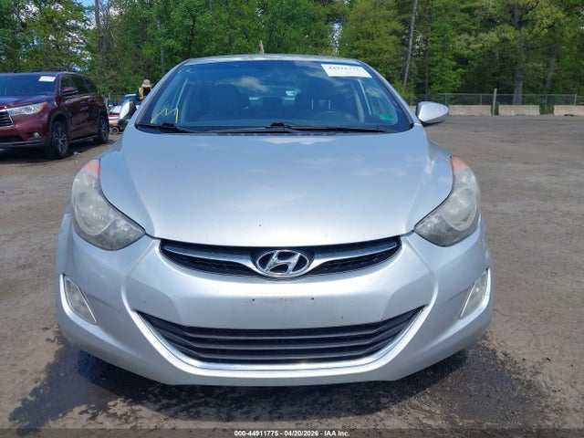 Продаж на аукціоні авто 2013 Hyundai Elantra Gls, vin: KMHDH4AE1DU813854, номер лоту: 44911775