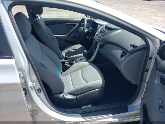 Продаж на аукціоні авто 2013 Hyundai Elantra Gls, vin: KMHDH4AE1DU813854, номер лоту: 44911775