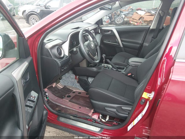 2T3RFREV6JW762843 Toyota Rav4 Adventure
