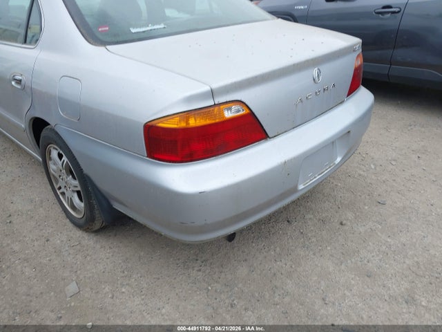 44911792 :رقم المزاد ، 19UUA56631A016584 vin ، 2001 Acura Tl 3.2 مزاد بيع