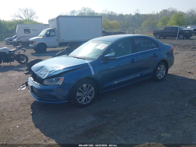 44911802 :رقم المزاد ، 3VWD17AJXFM410113 vin ، 2015 Volkswagen Jetta 1.8t Se مزاد بيع