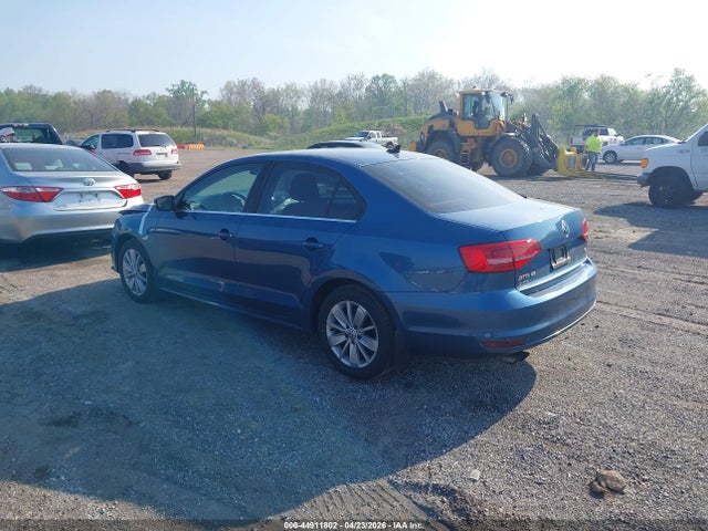 44911802 :رقم المزاد ، 3VWD17AJXFM410113 vin ، 2015 Volkswagen Jetta 1.8t Se مزاد بيع