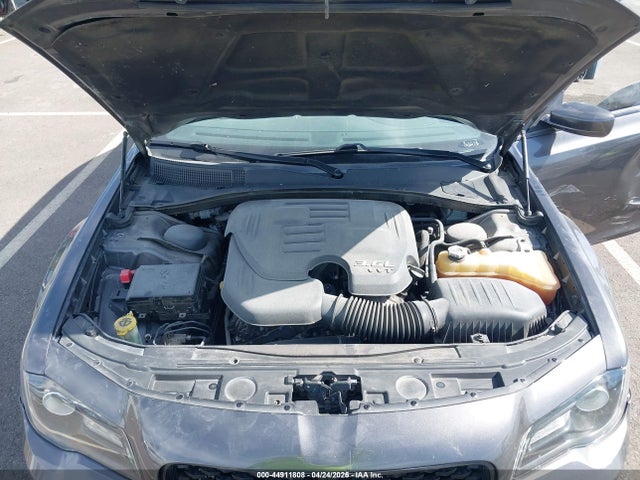 44911808 :رقم المزاد ، 2C3CCABG3KH682847 vin ، 2019 Chrysler 300 300s مزاد بيع