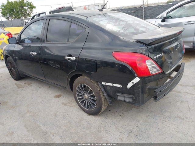 3N1CN7AP1FL863326 Nissan Versa 1.6 Sv