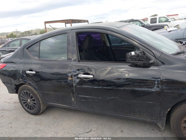 3N1CN7AP1FL863326 Nissan Versa 1.6 Sv