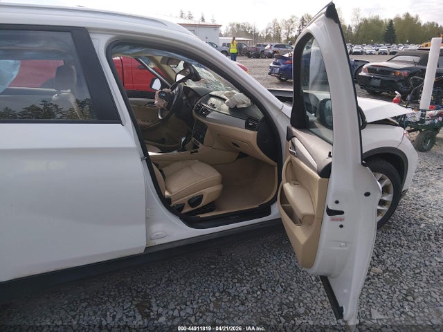 WBAVL1C51FVY41473 BMW X1 Xdrive28i