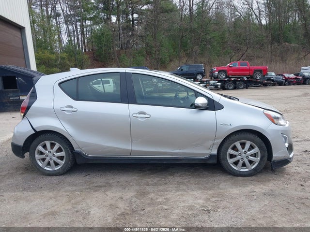 Продаж на аукціоні авто 2017 Toyota Prius C Two, vin: JTDKDTB32H1591766, номер лоту: 44911825