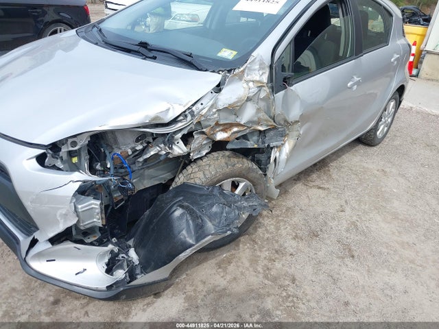 Продаж на аукціоні авто 2017 Toyota Prius C Two, vin: JTDKDTB32H1591766, номер лоту: 44911825