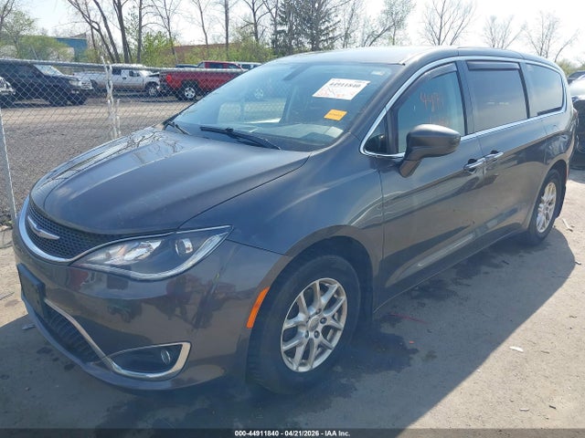 2020 Chrysler Pacifica Touring მანქანა იყიდება აუქციონზე, vin: 2C4RC1FG1LR111966, აუქციონის ნომერი: 44911840
