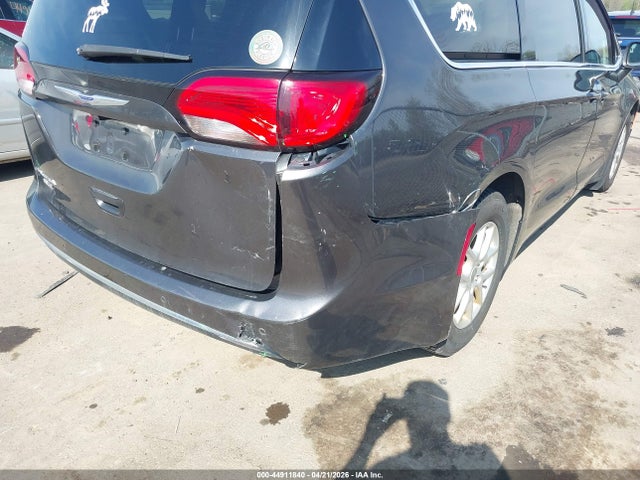 2020 Chrysler Pacifica Touring მანქანა იყიდება აუქციონზე, vin: 2C4RC1FG1LR111966, აუქციონის ნომერი: 44911840