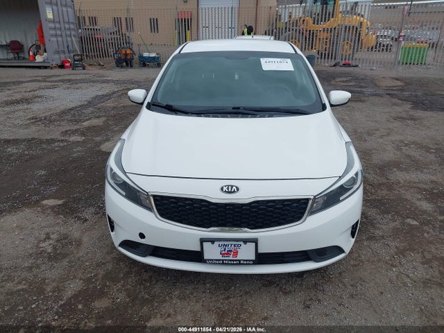44911854 :رقم المزاد ، 3KPFK4A75JE270969 vin ، 2018 Kia Forte Lx مزاد بيع